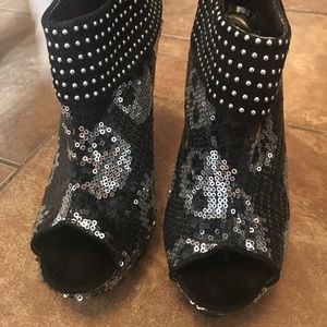 Skull Sequence Ankle wedges